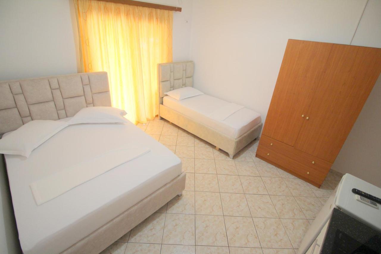 Hotel Vila Vilson Sarandë 外观 照片